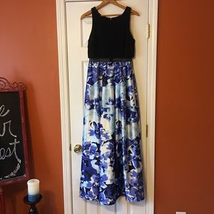 Betsy and Adam illusion 2 piece floral gown, EUC